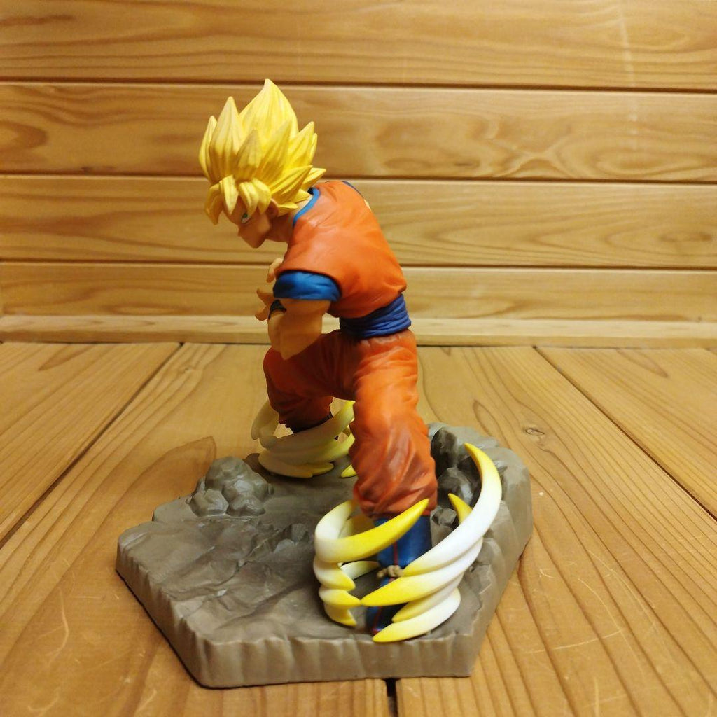Dragon Ball Z Super Saiyan Scene Figure