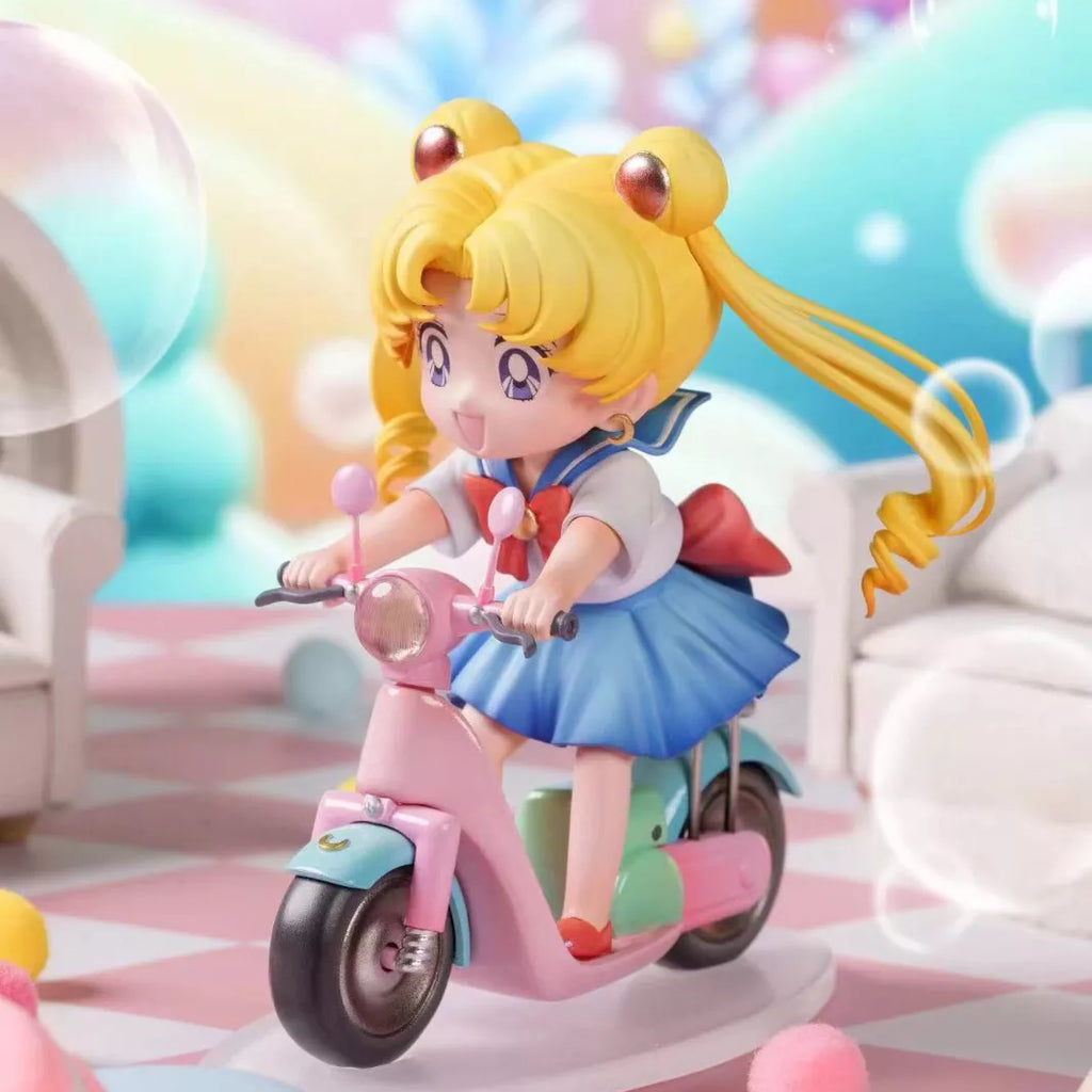 Sailor Moon Tsukino Usagi Statue