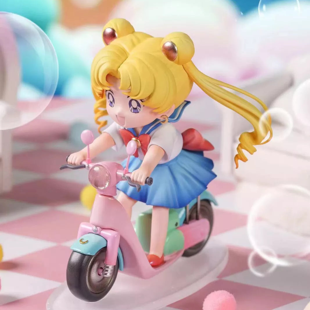 Sailor Moon Tsukino Usagi Statue