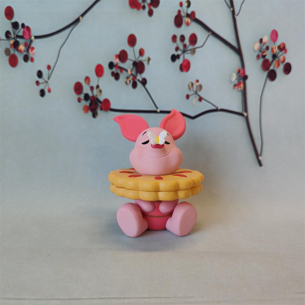 Super Cute Winnie The Pooh 6 Pcs Ornaments